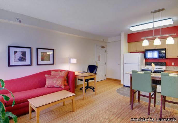 Residence Inn Фредерик Екстериор снимка